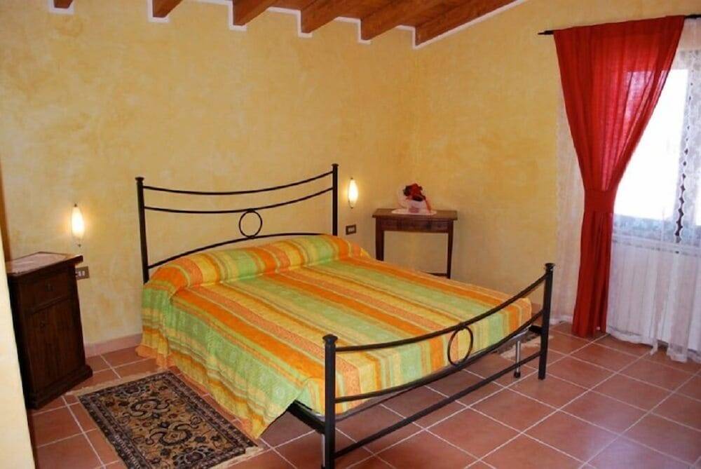 Agriturismo La Valle Di Ceri 2