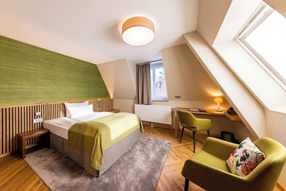Parkhotel Güldene Berge 1