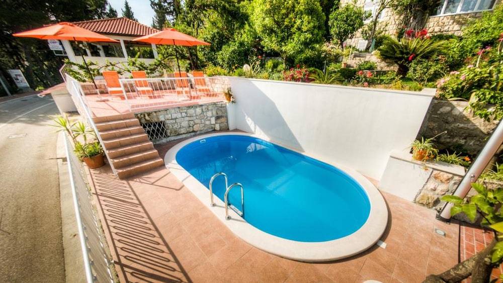 Guest House Villa Nina 1