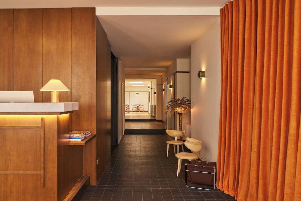 Le Berger Latroupe Hotel 1
