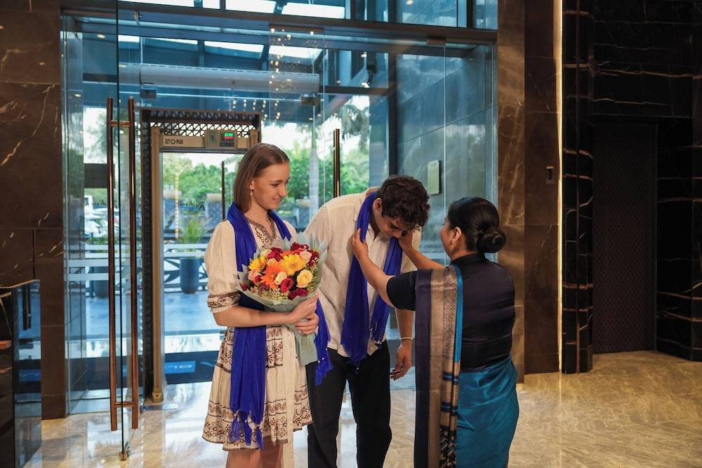 Radisson Blu Towers Kaushambi Delhi NCR 2