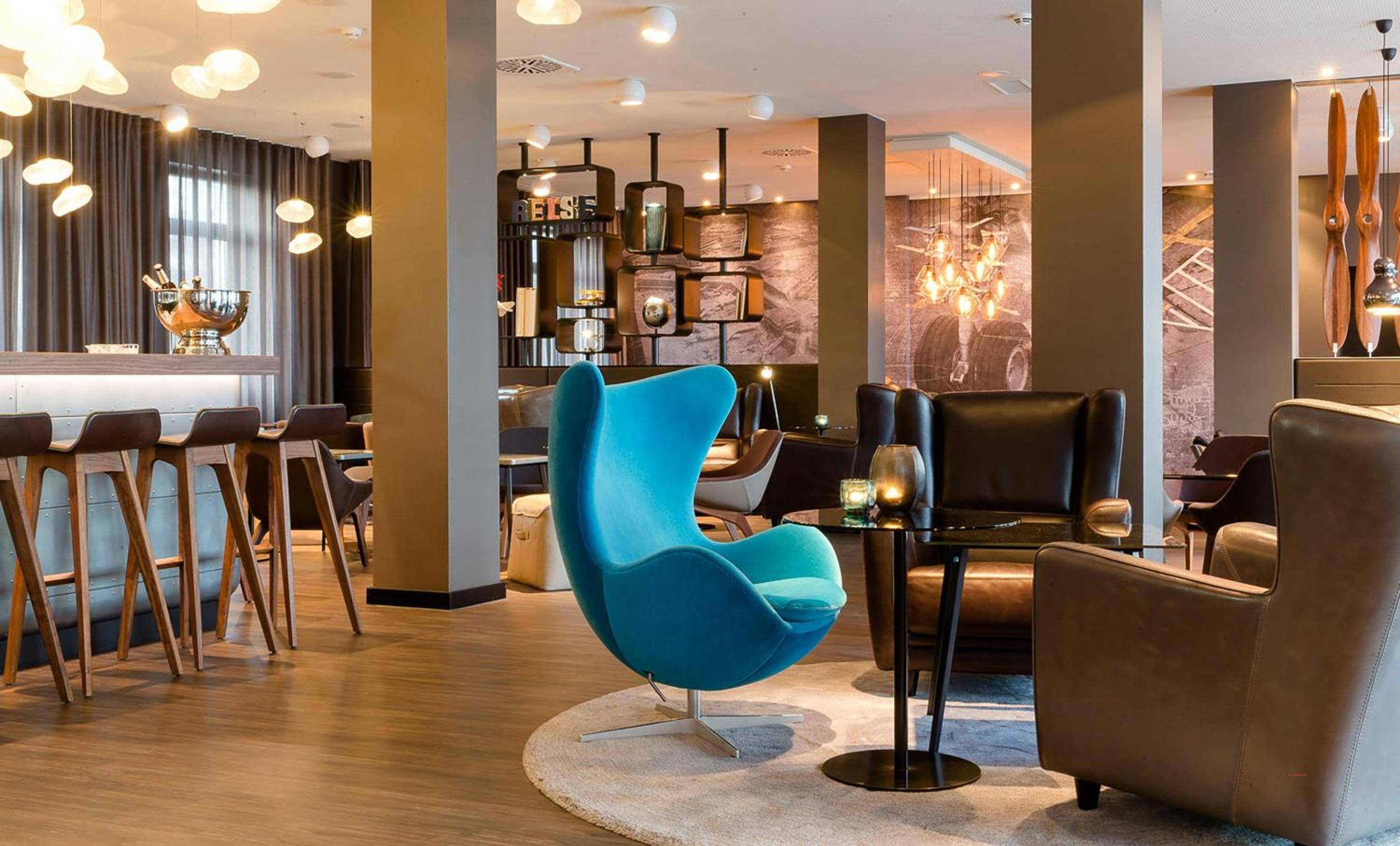 Motel One Frankfurt-Airport 2