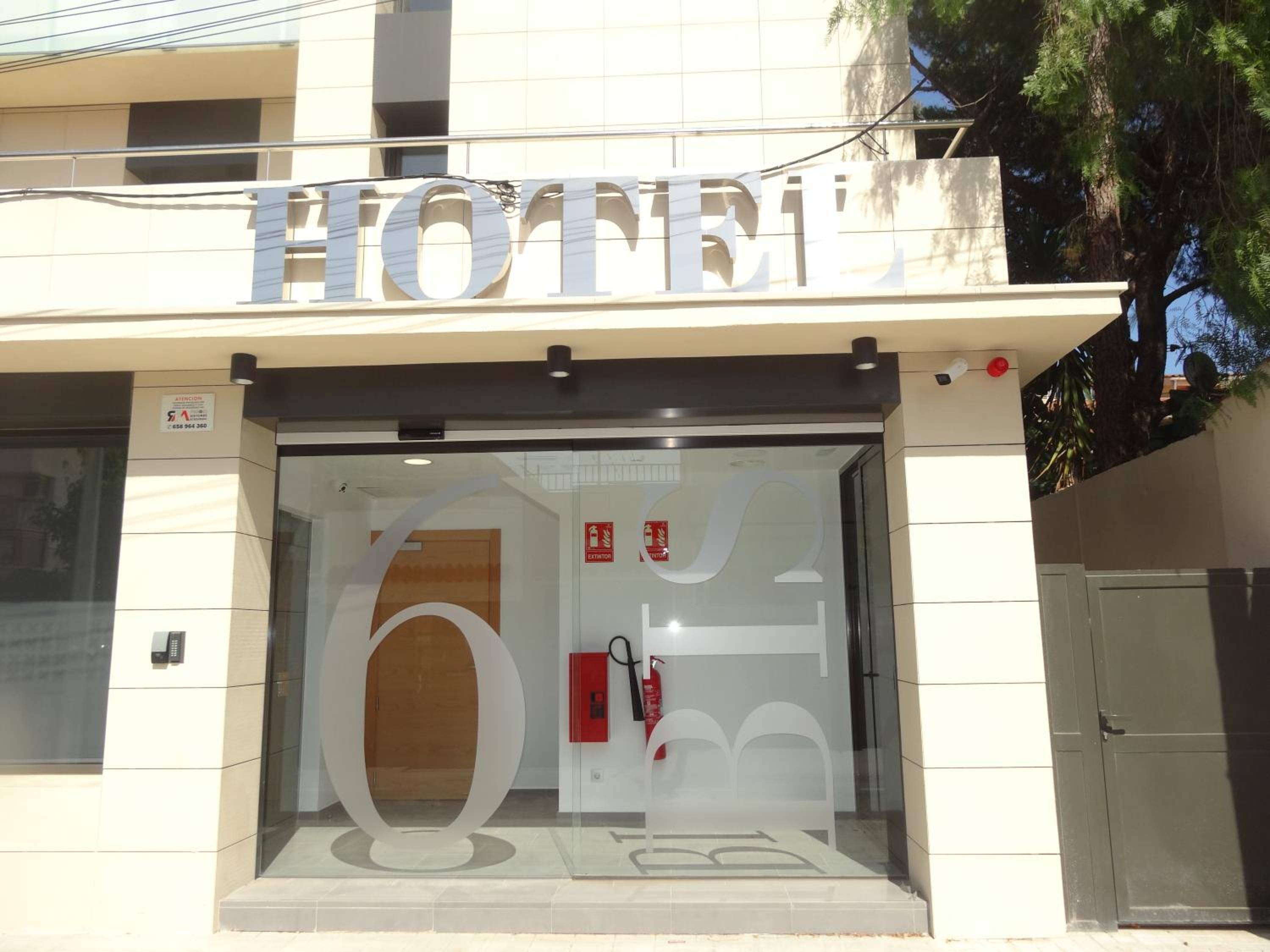 6 Bis HOTEL 1