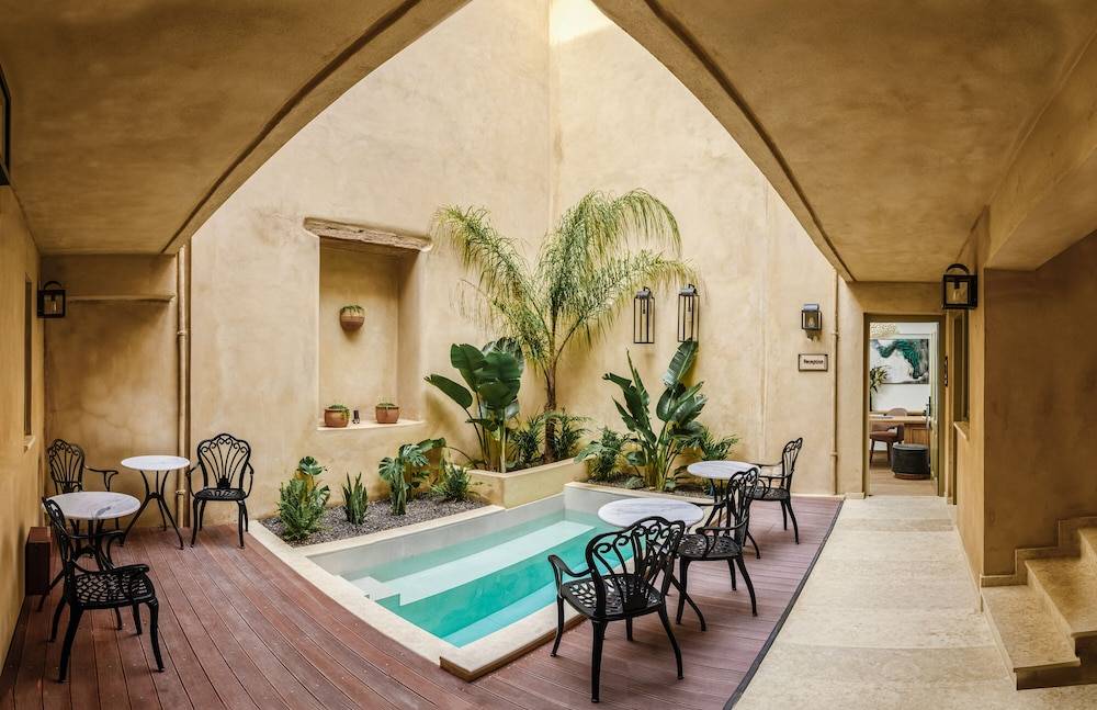 Casa di Gaga Luxury Suites 1