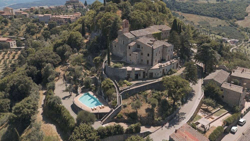 Rocca d'Orcia Suites and Villas 1