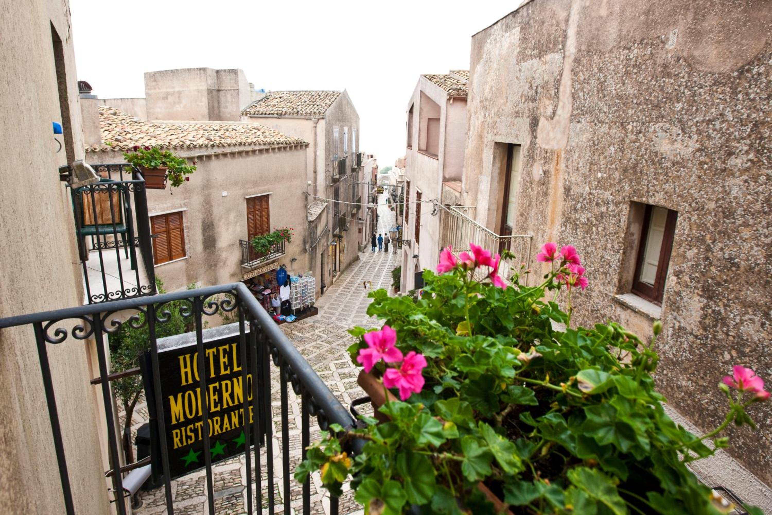 Hotel Moderno 2