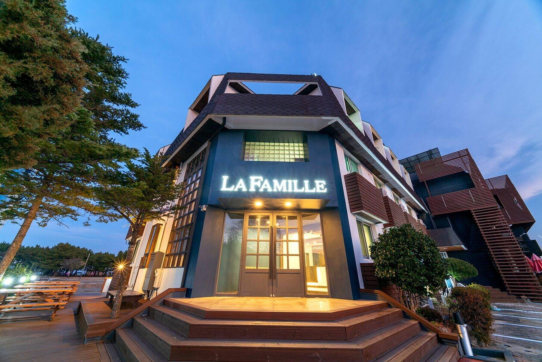 La Famille 1