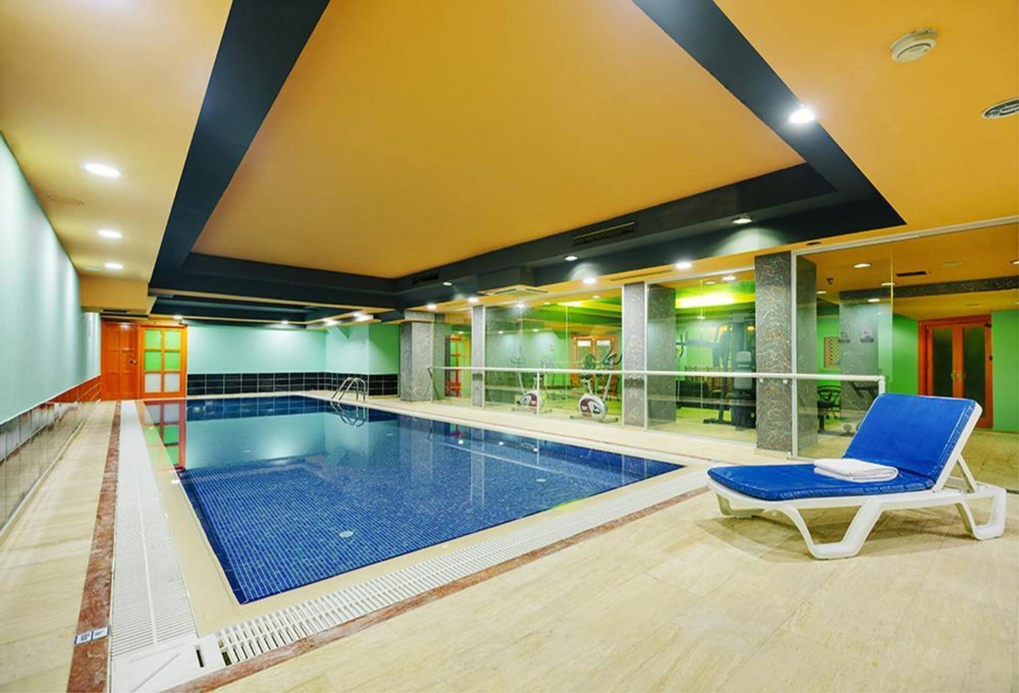 City Royal Hotel 2