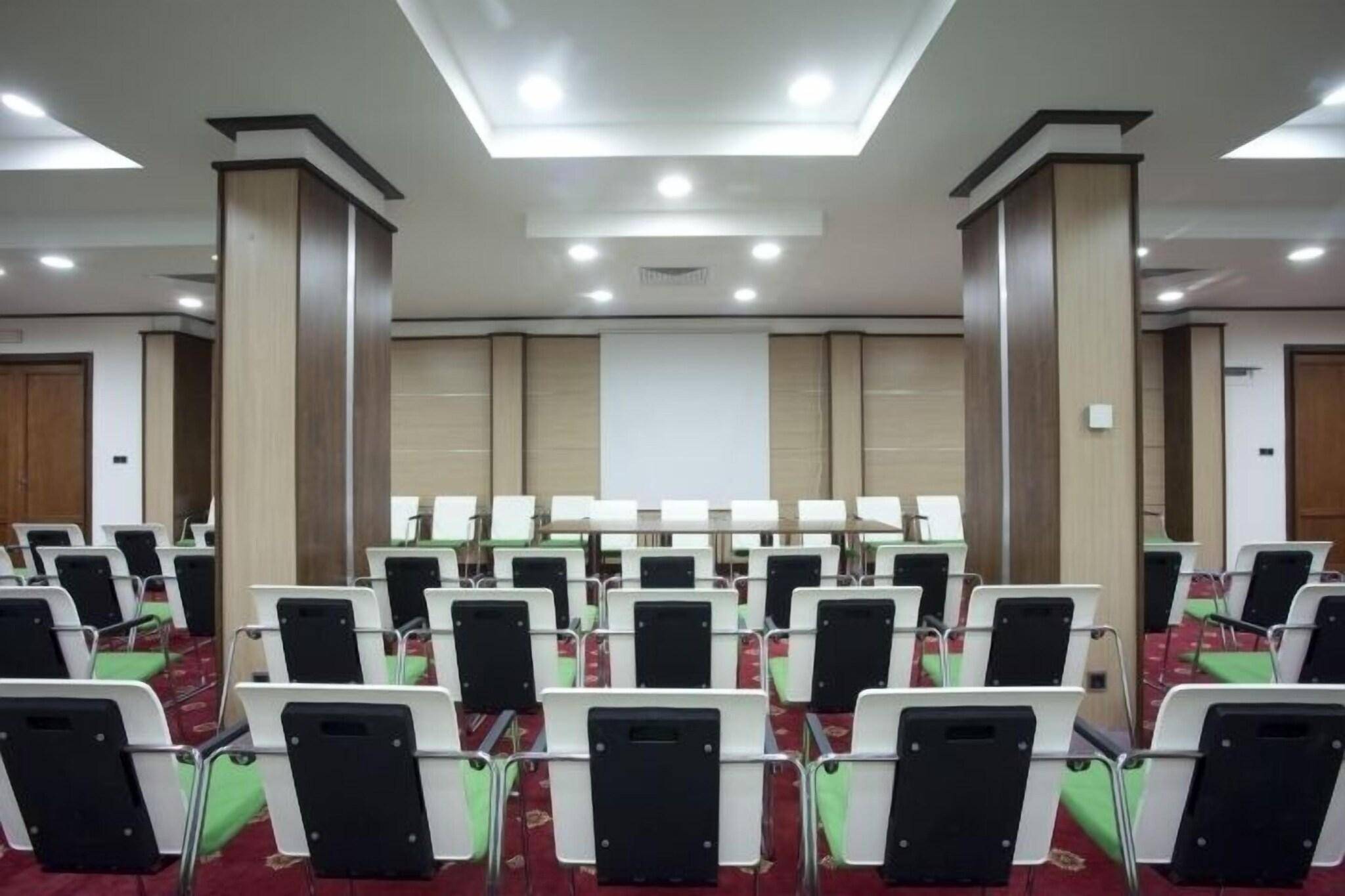 Emerald Beach Resort & Spa 2