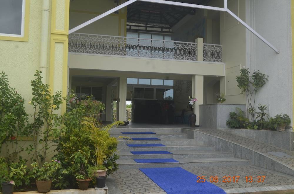 Praia Da Oura Boutique Resort ,Goa 2