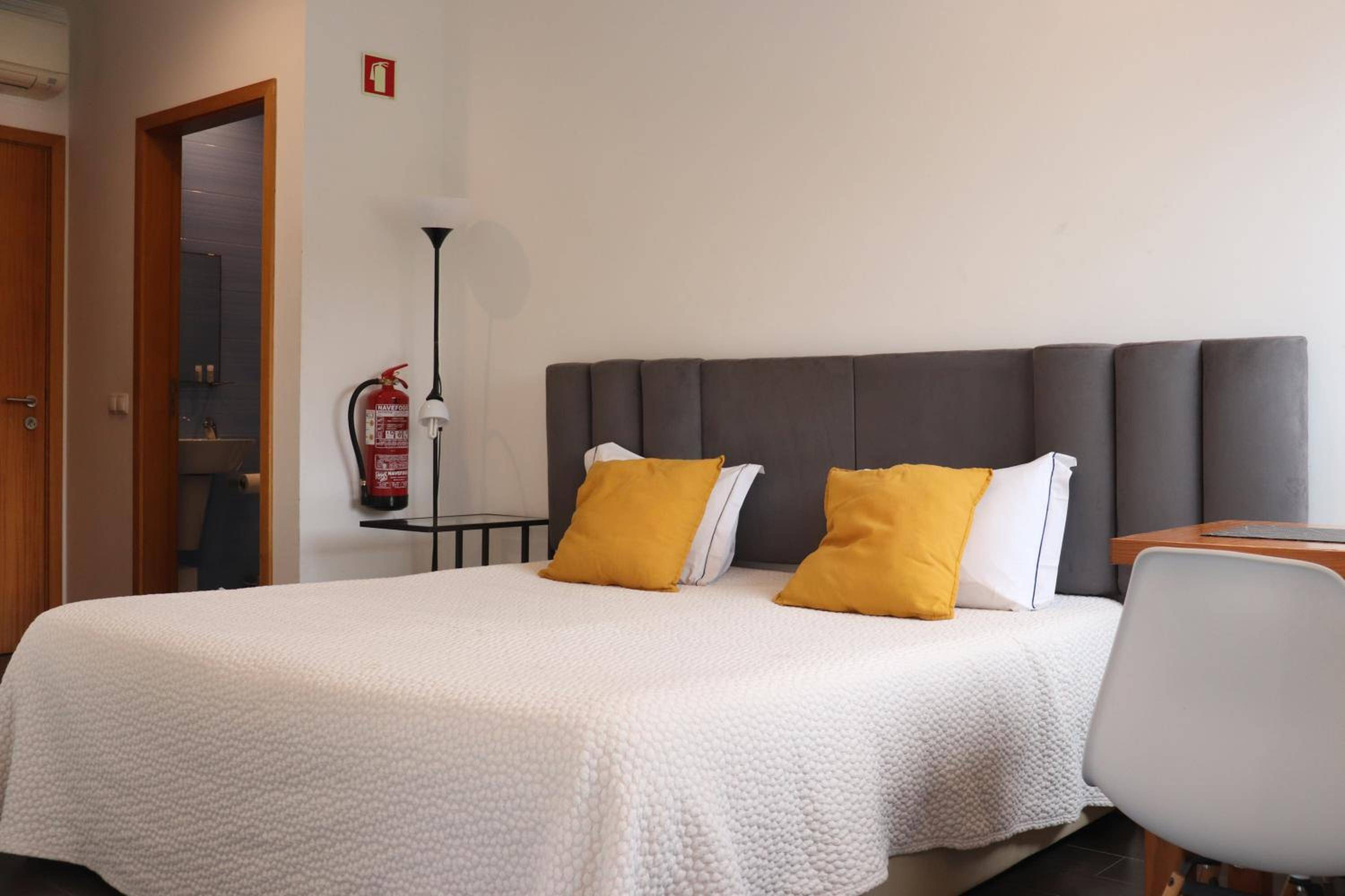 Faial Marina Apartments 1 2