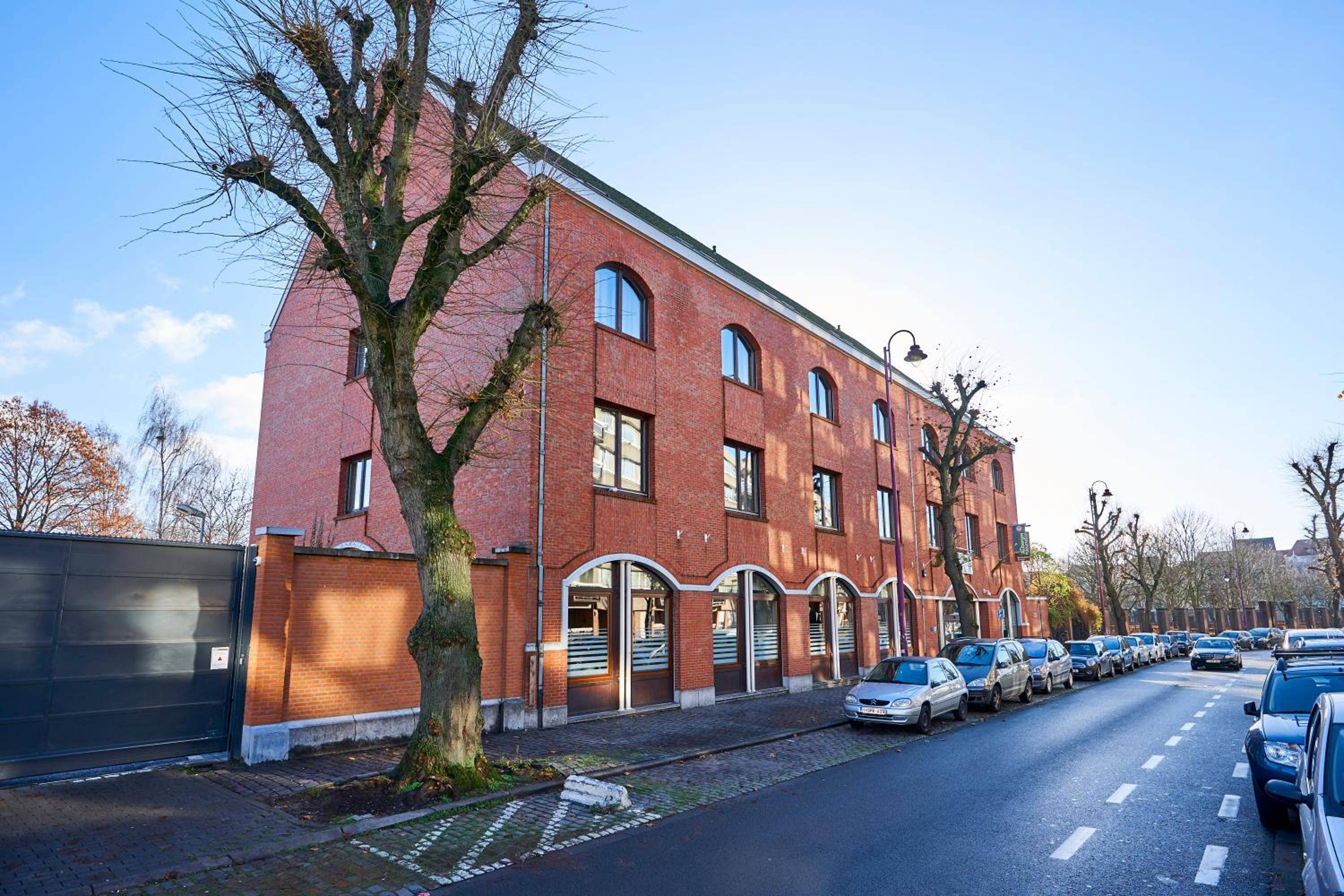 HI Brussels Generation Europe Hostel 1