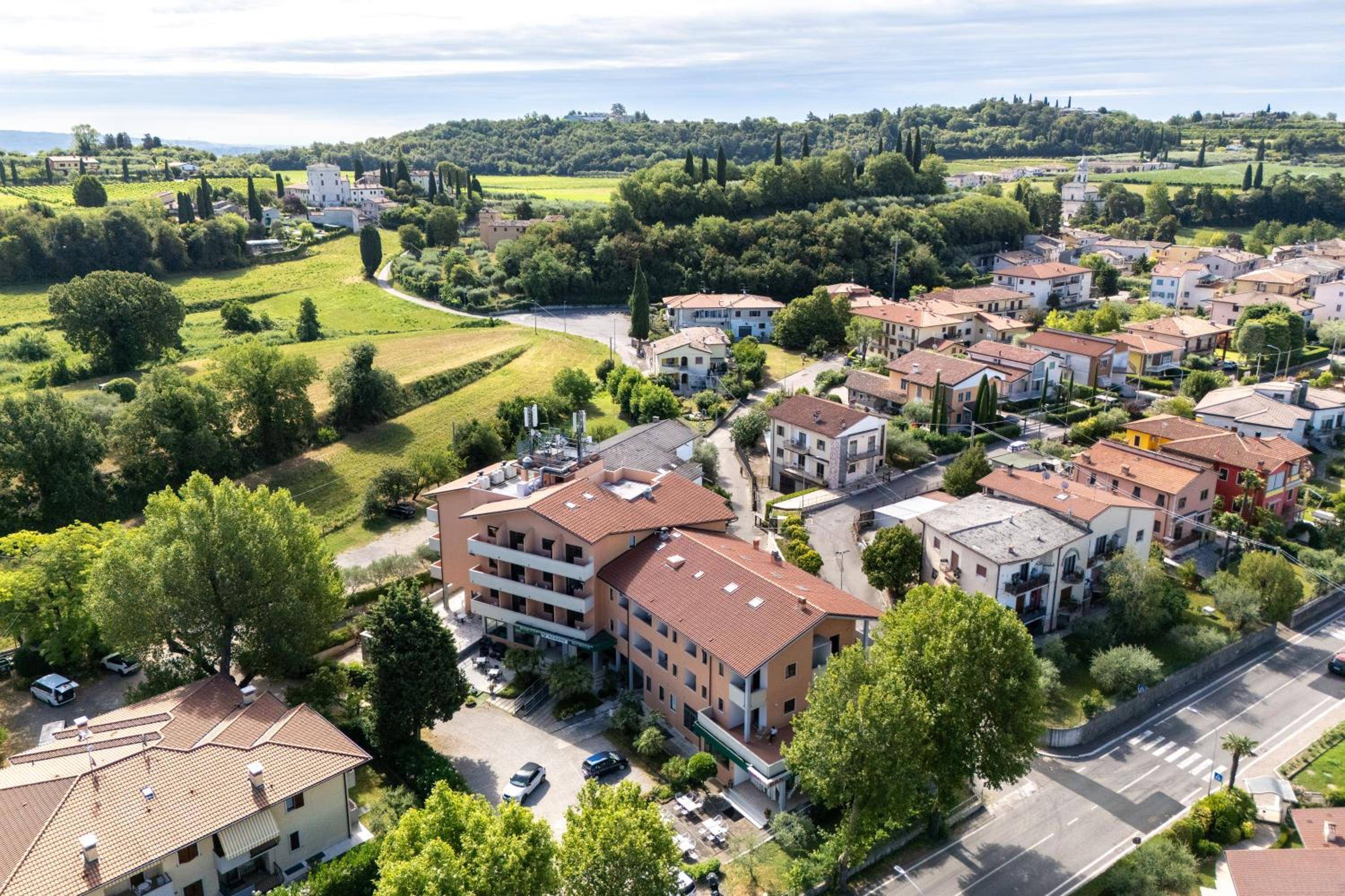 Hotel La Carica 1