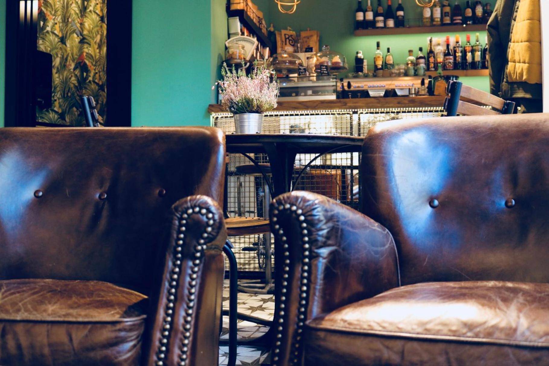 Winederful Hostel & Café 1