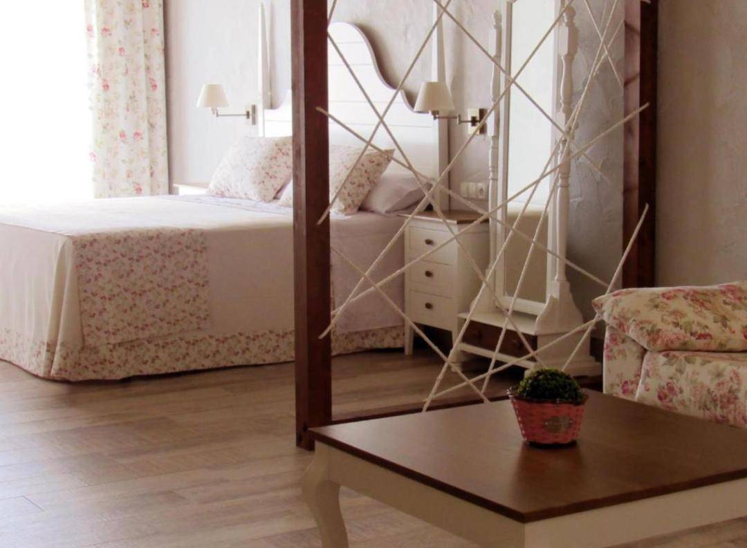 Suites BELLAHELLIN 1