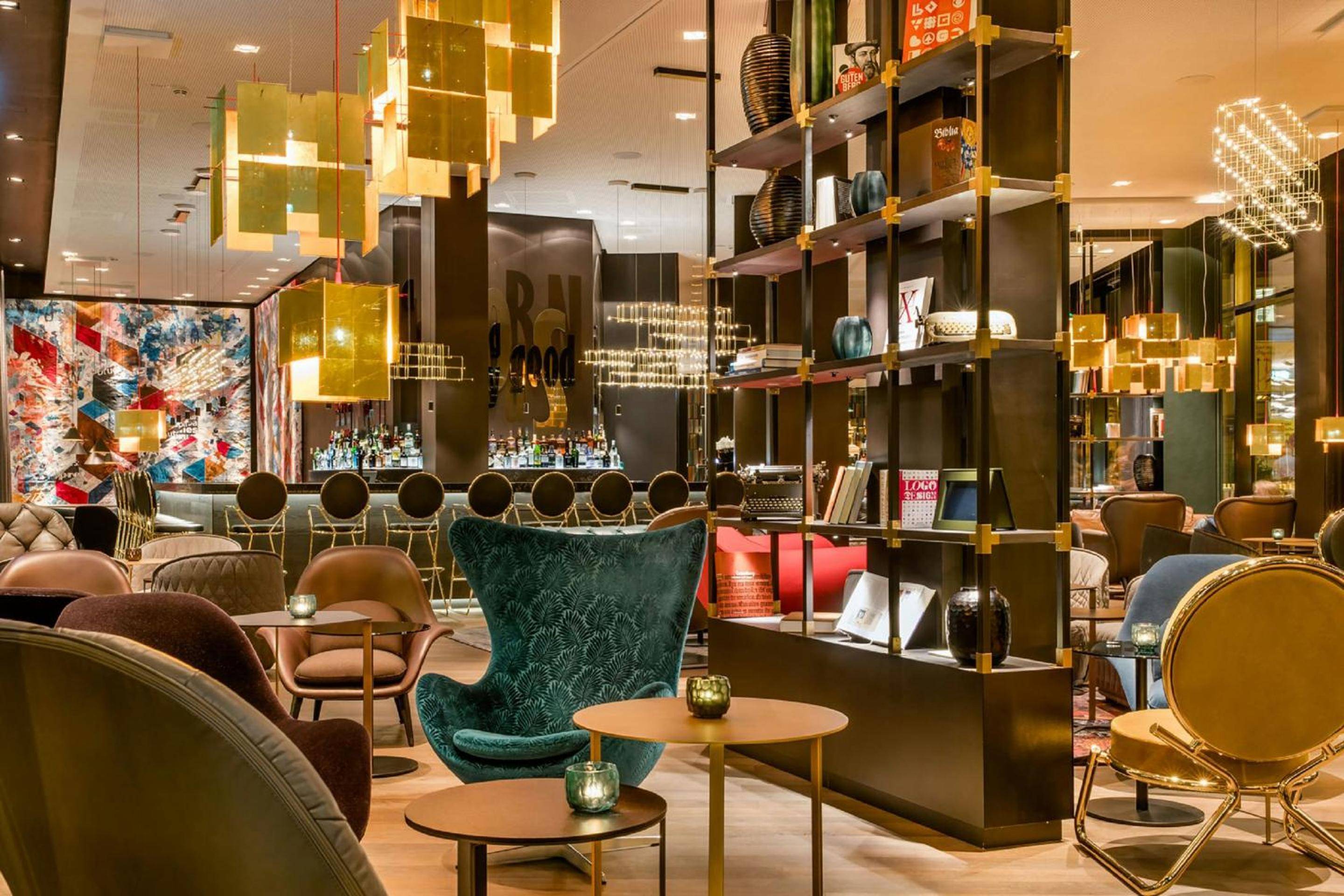 Motel One Frankfurt-Römer 1