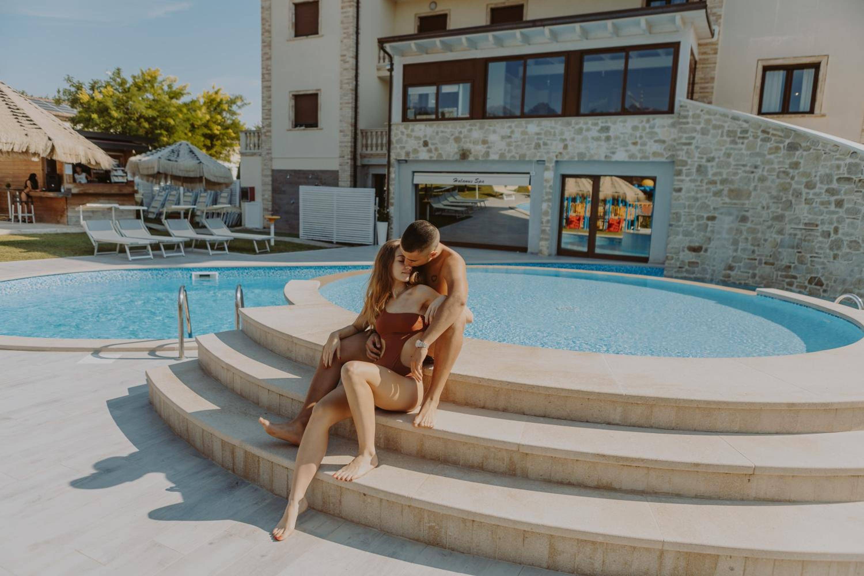 Halanus Hotel And Resort 1