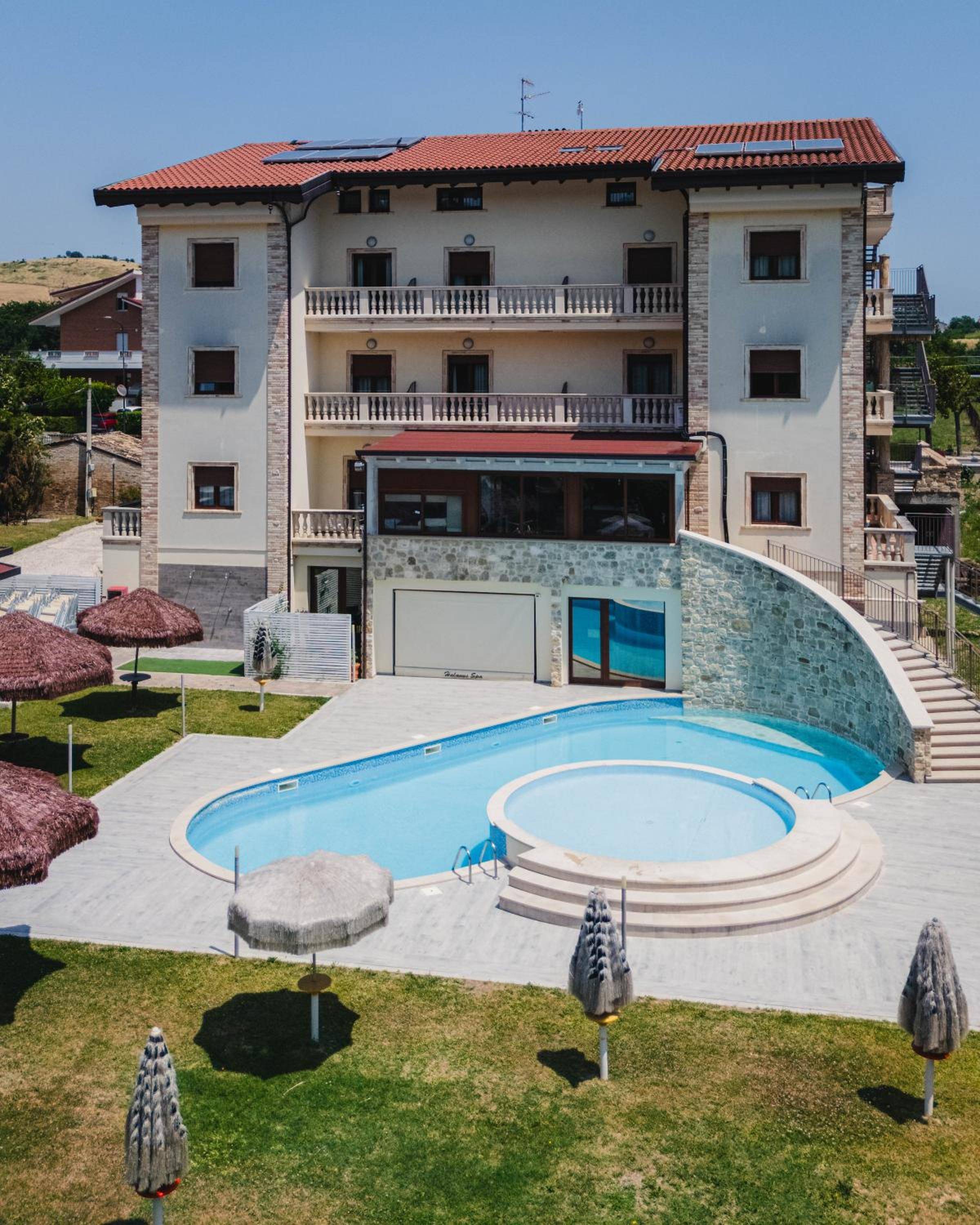 Halanus Hotel And Resort 2