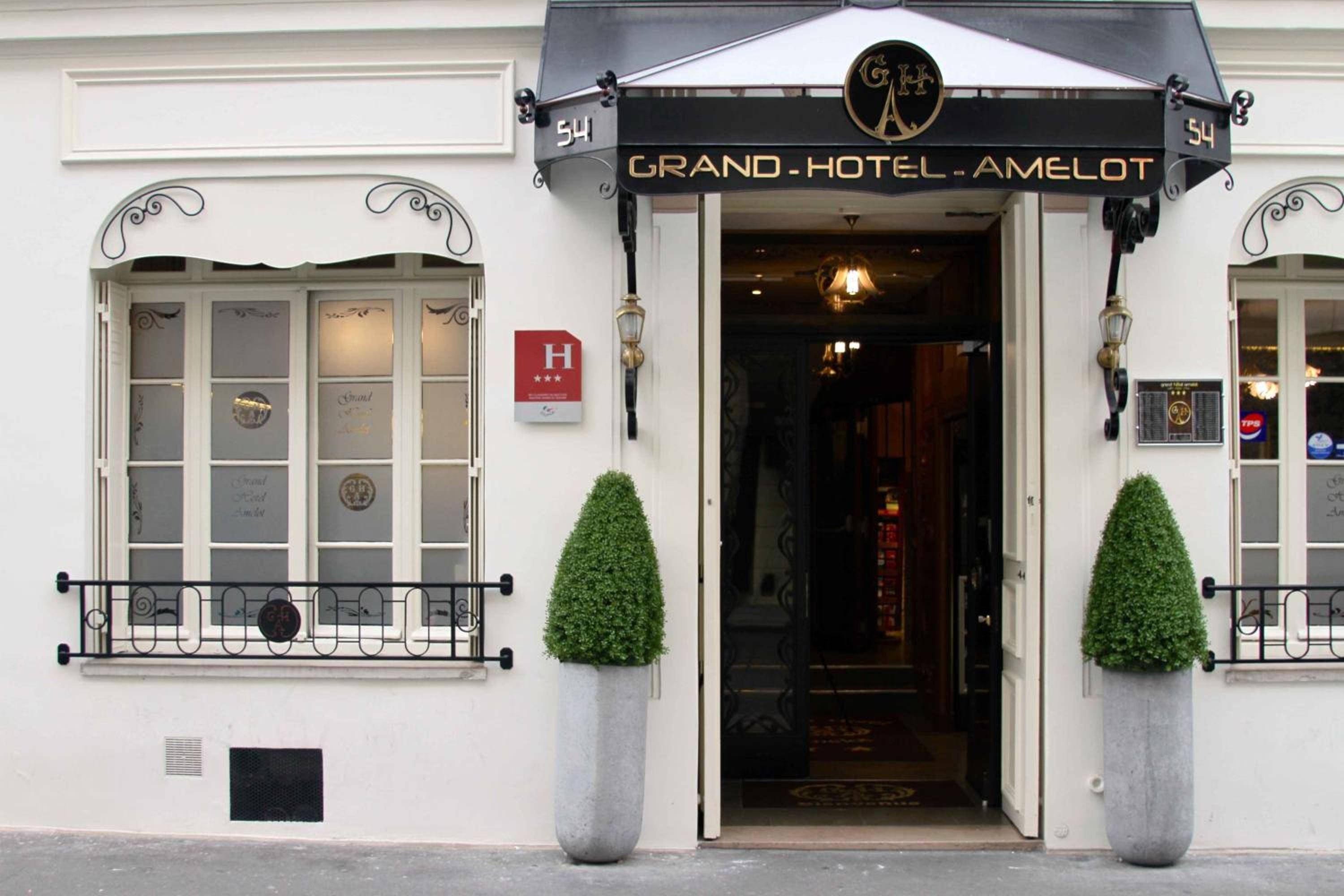 Grand Hôtel Amelot 2