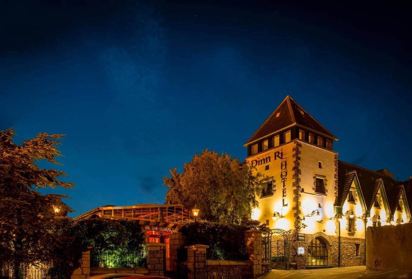 Dinn Rí Hotel 1