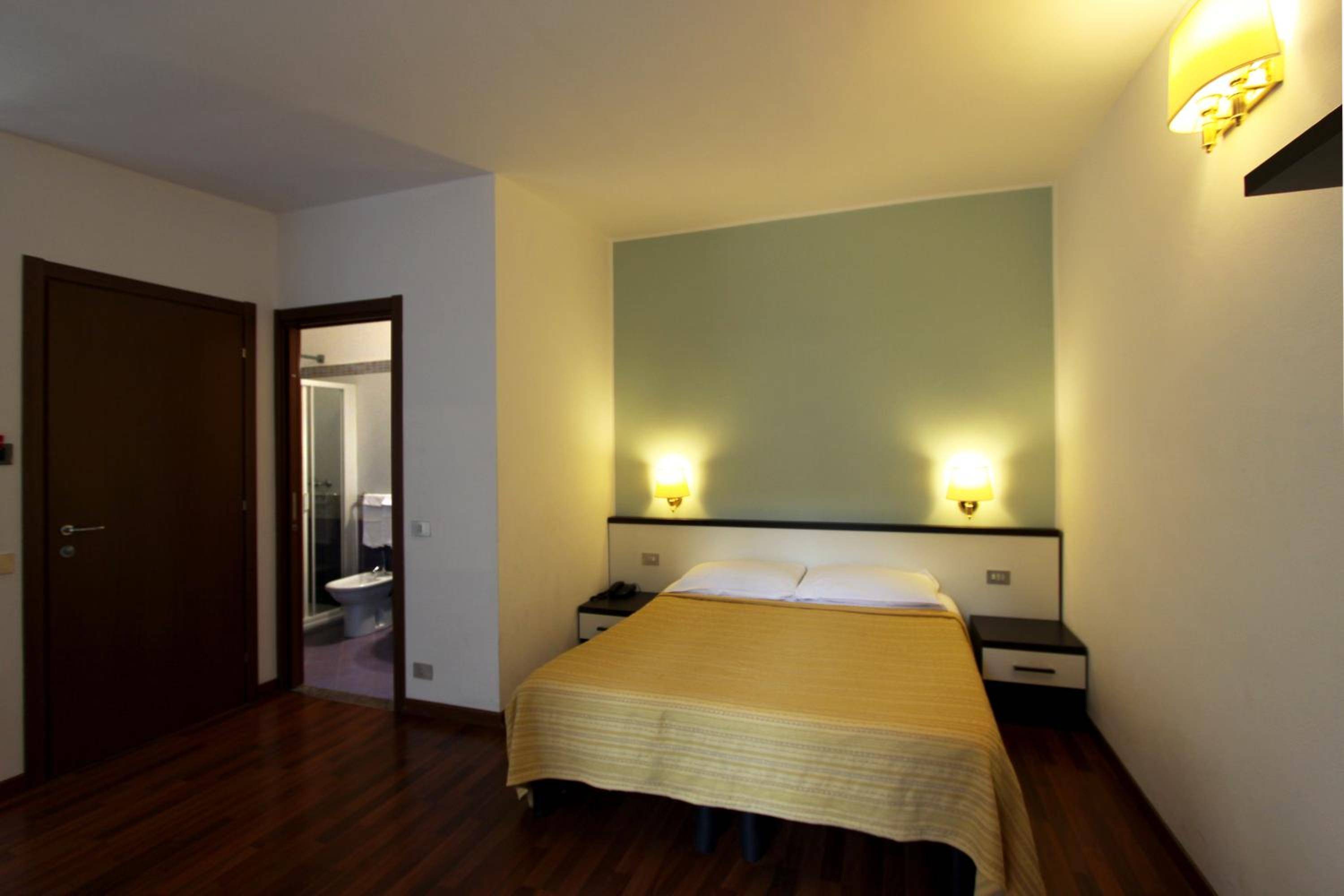 Lux Hotel Durante 1