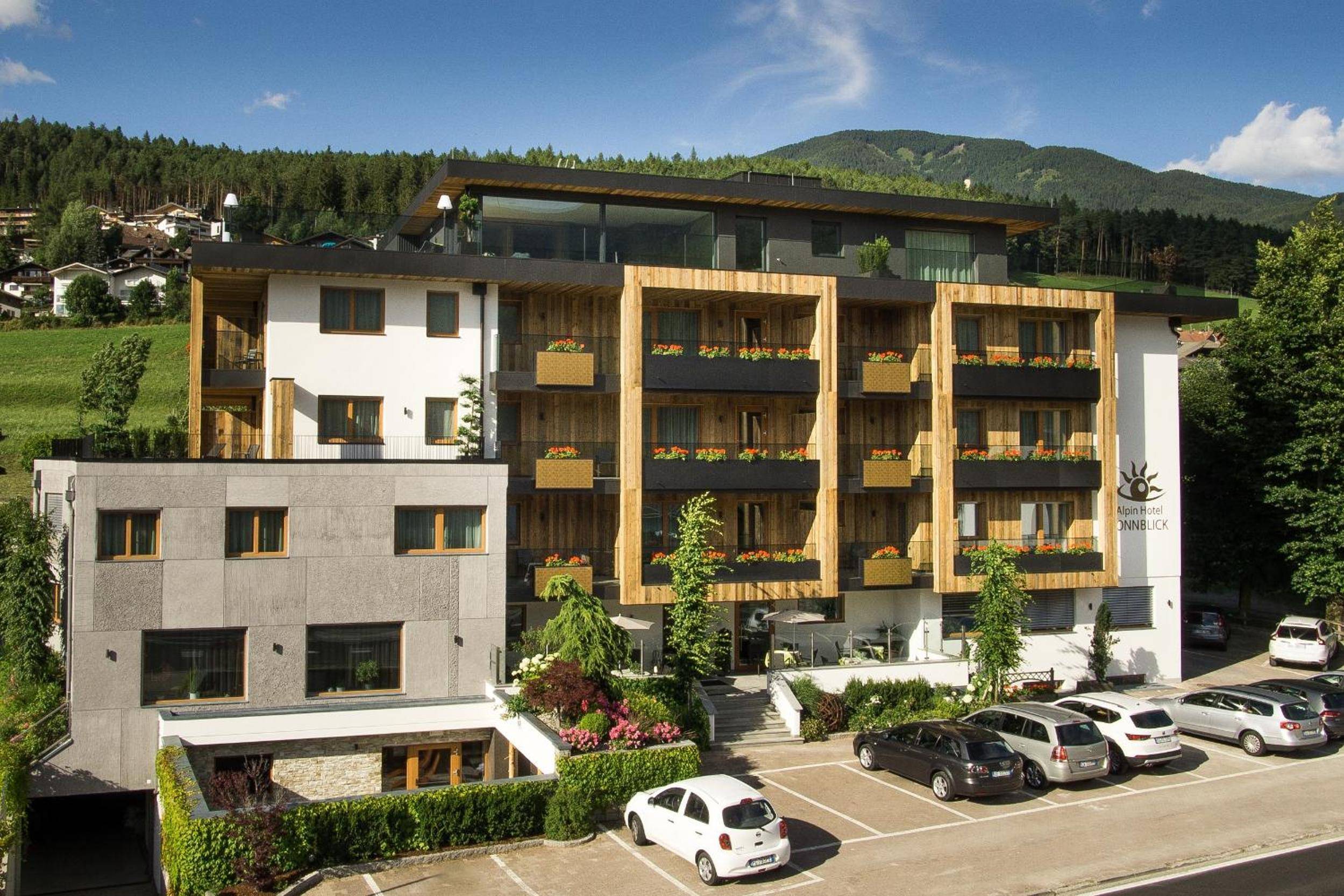 Alpin Hotel Sonnblick 1