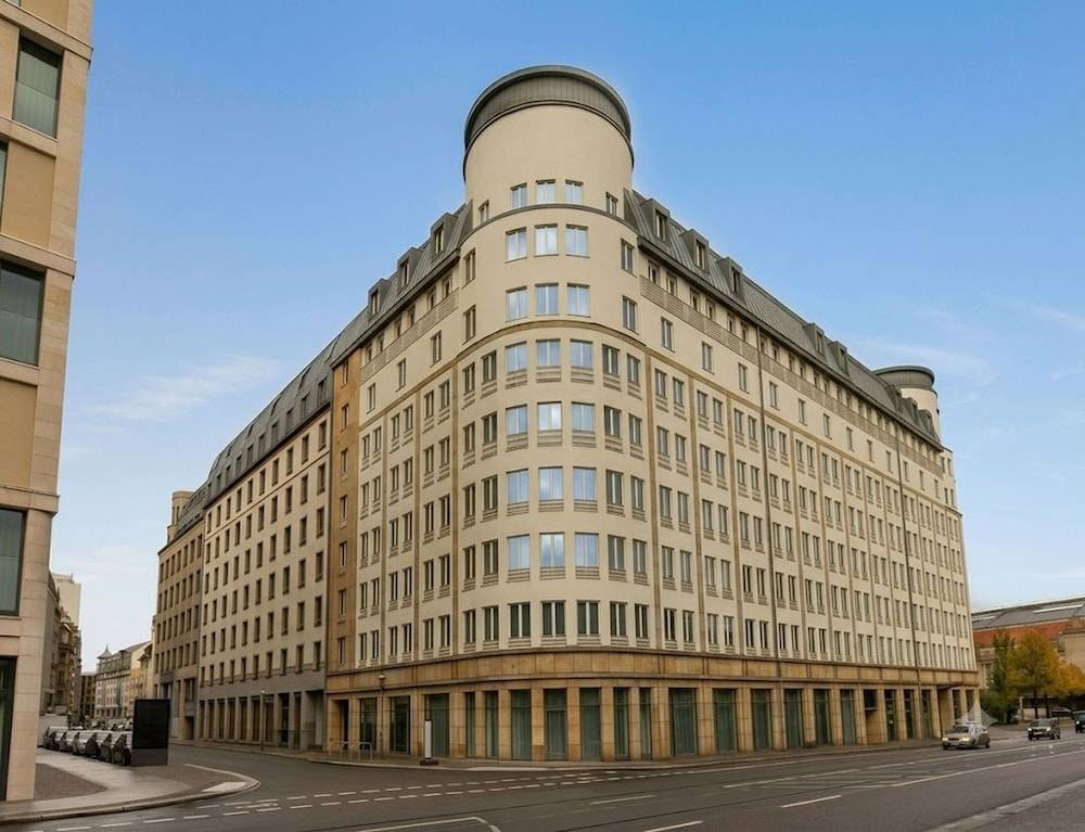 Sunday Hotel Leipzig 1