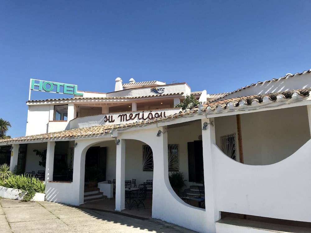 Hotel Su Meriagu 1
