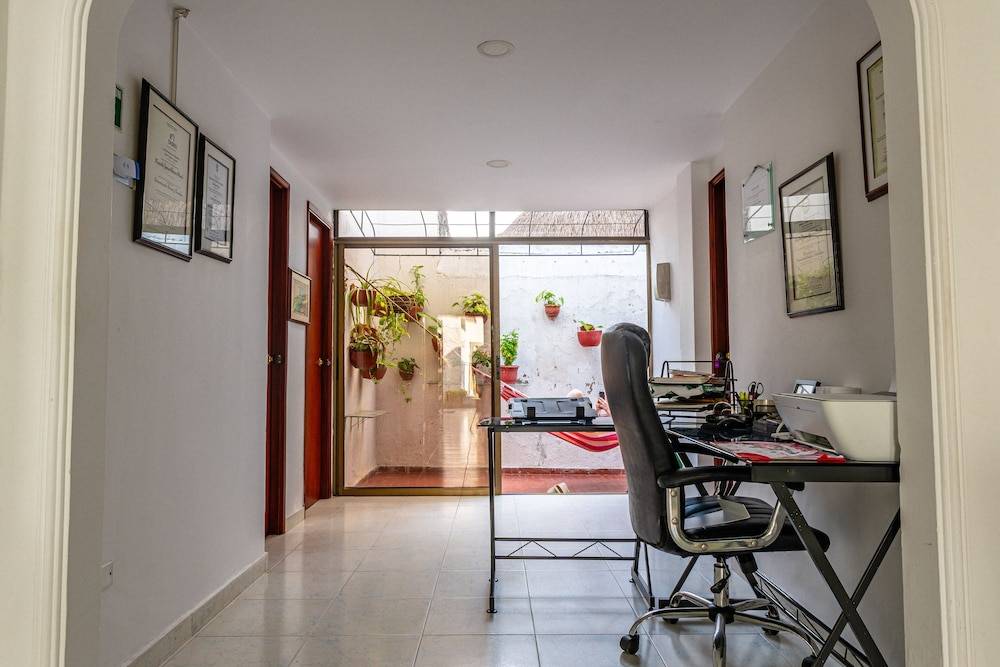 ORESCA Hostel 2