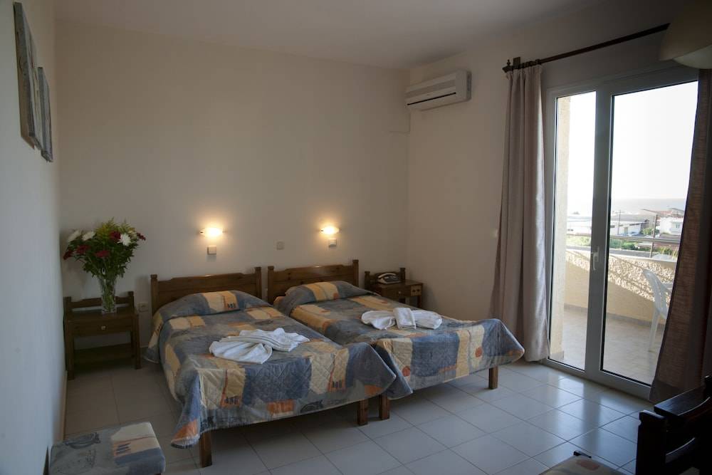 Albatross Hotel 2