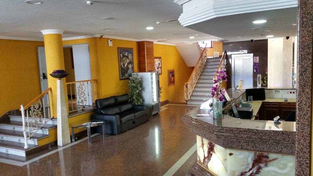 Hotel Humanes 2