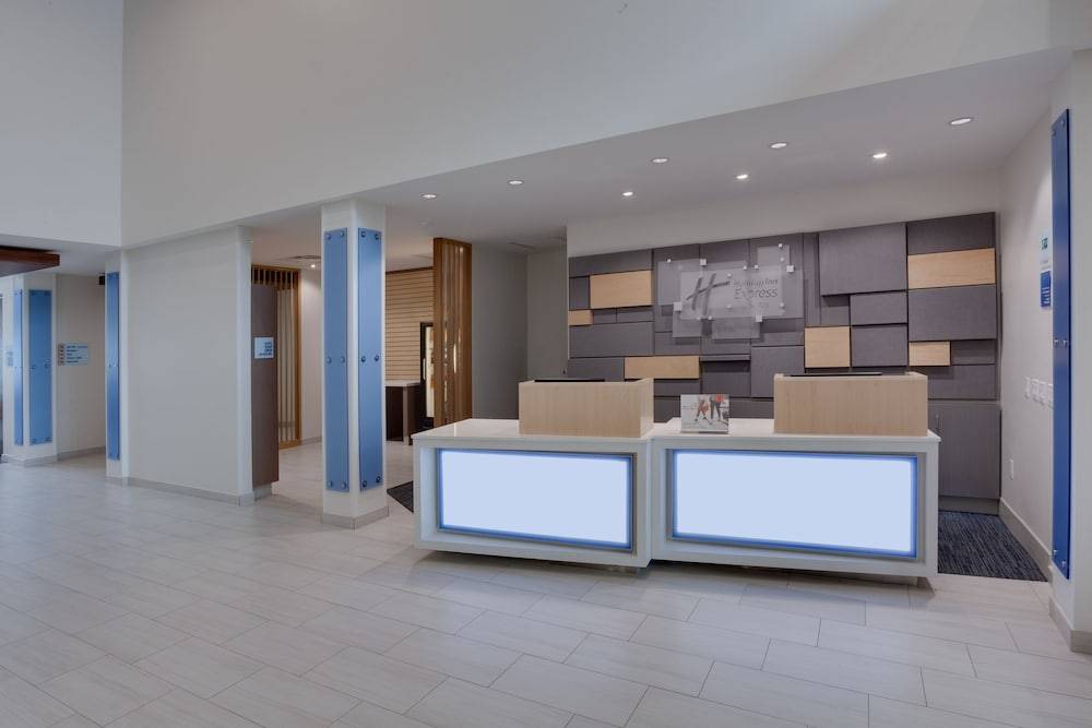 Holiday Inn Express & Suites FT. LAUDERDALE AIRPORT/CRUISE by IHG 2
