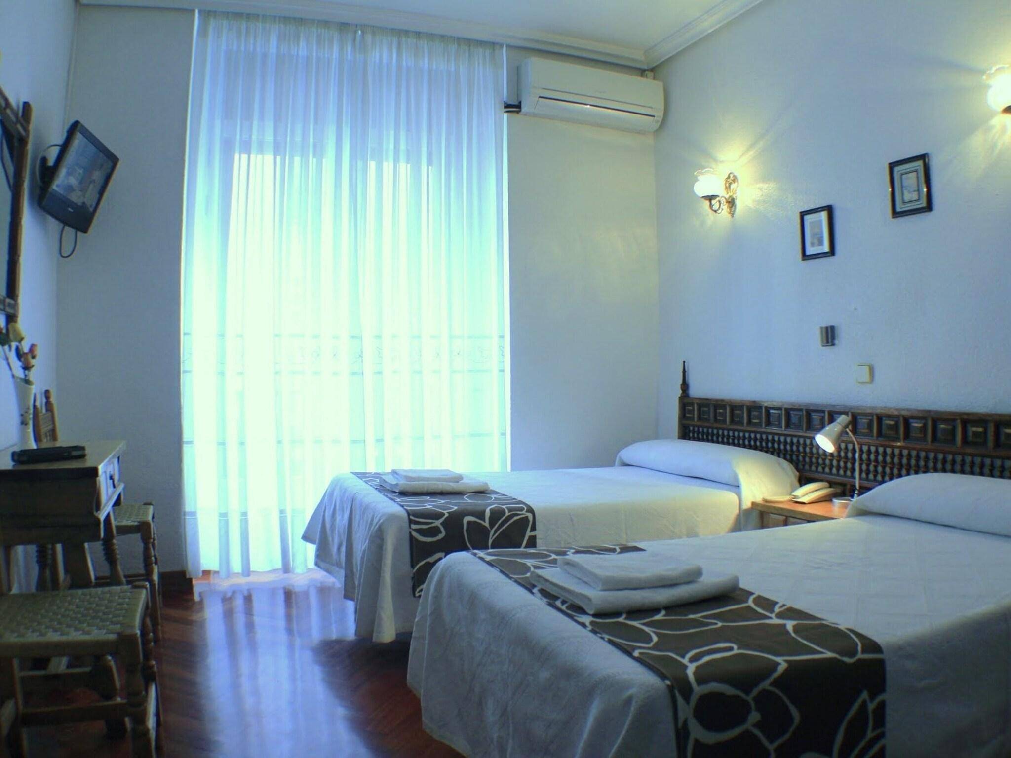 Hostal Esmeralda 1