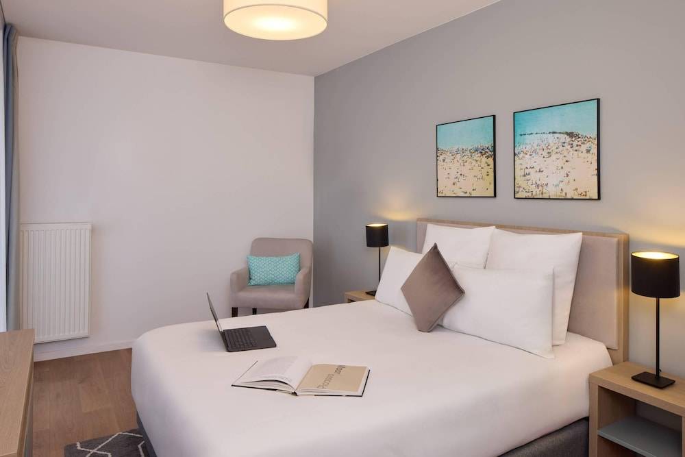 Quality Aparthotel Massy Palaiseau 1