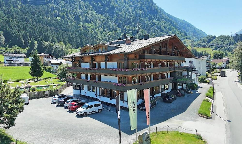 CORE Kaprun 1