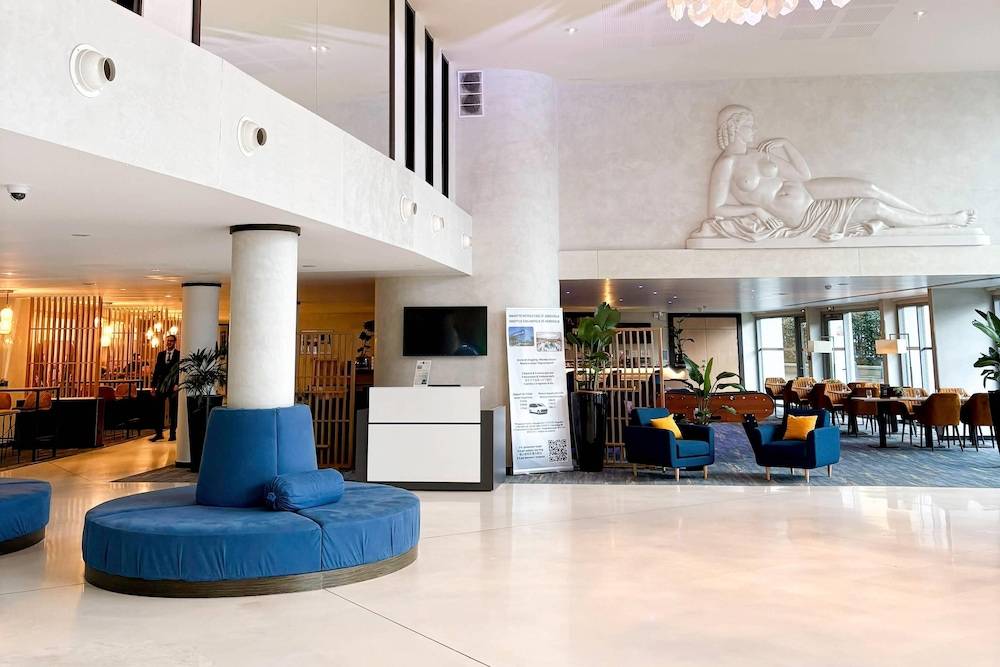 Clarion Paris CDG Airport 2