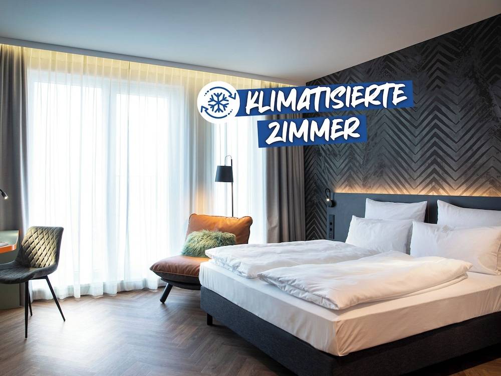 LOGINN Hotel Berlin Airport 1
