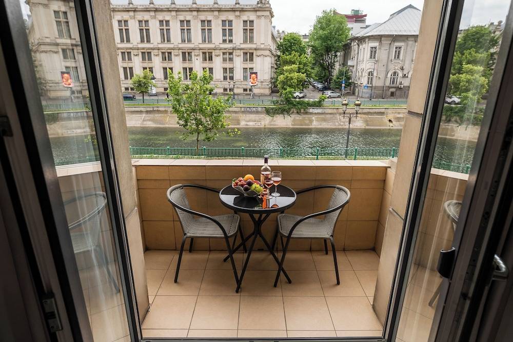 AIASTAY Bucharest River Apartments 1