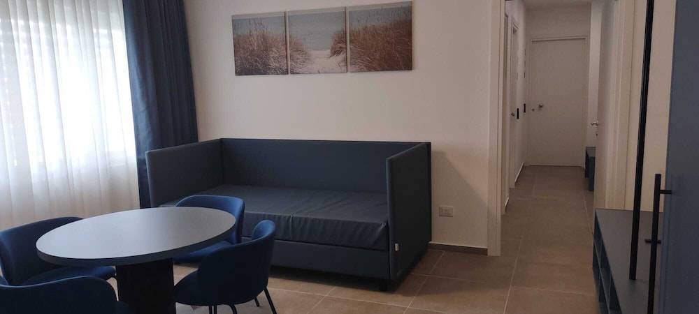 BISCARDI Hotel 1