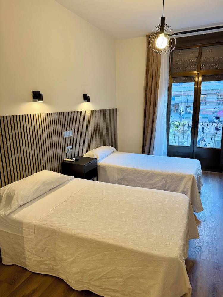 Hostal Fernández Atocha 2