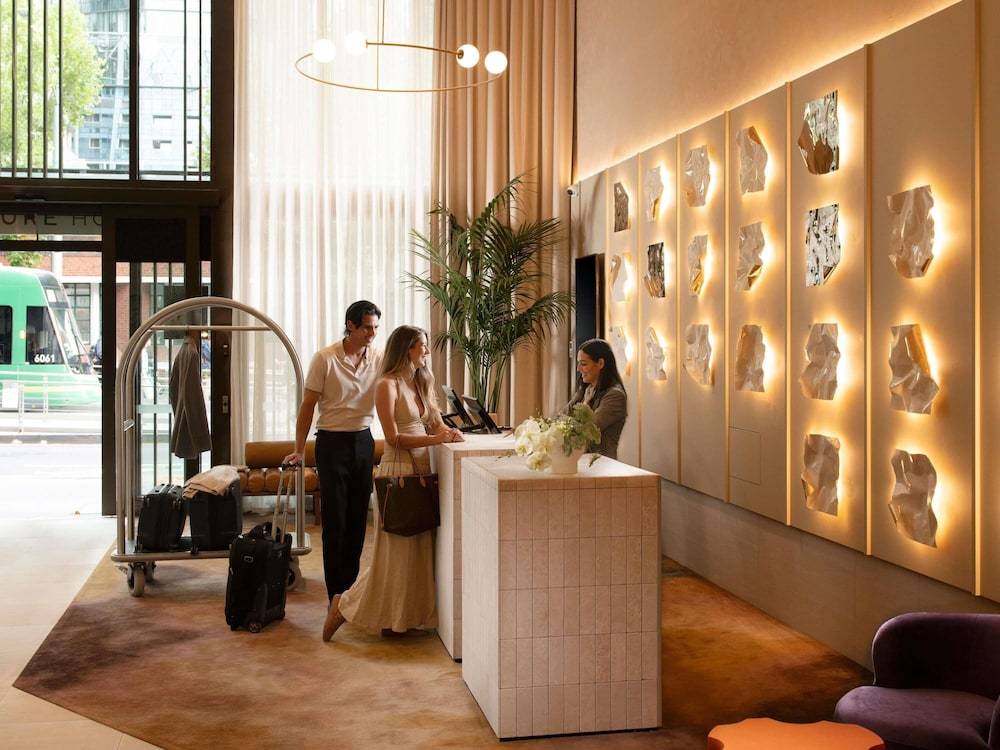 Mercure Melbourne La Trobe Street 1