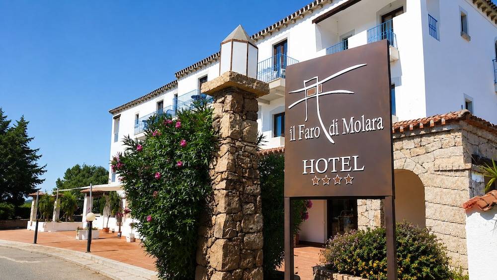 Hotel il Faro di Molara 1