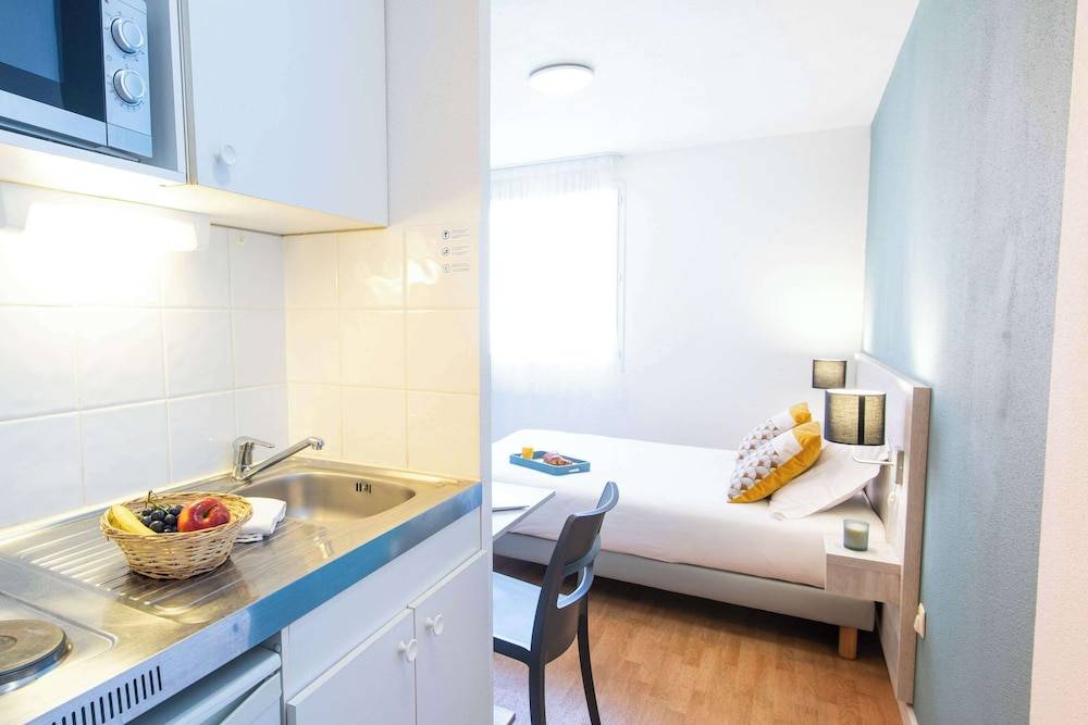 Comfort Aparthotel Aix Le Tholonet 2