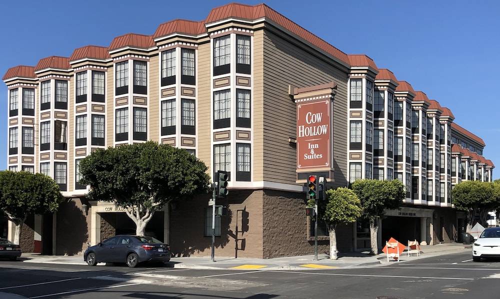 Cow Hollow Inn and Suites 1