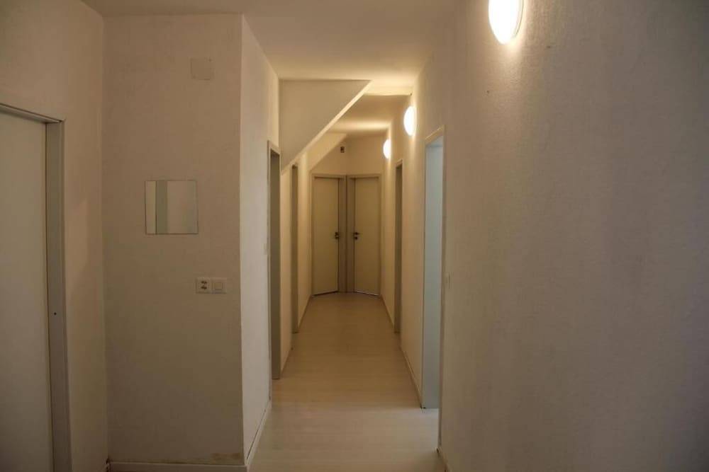 Stay2Night City Center Hostel 2