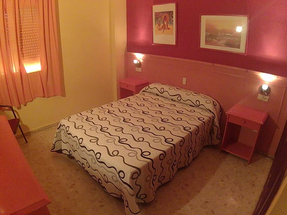 Hostal Carlos III 1