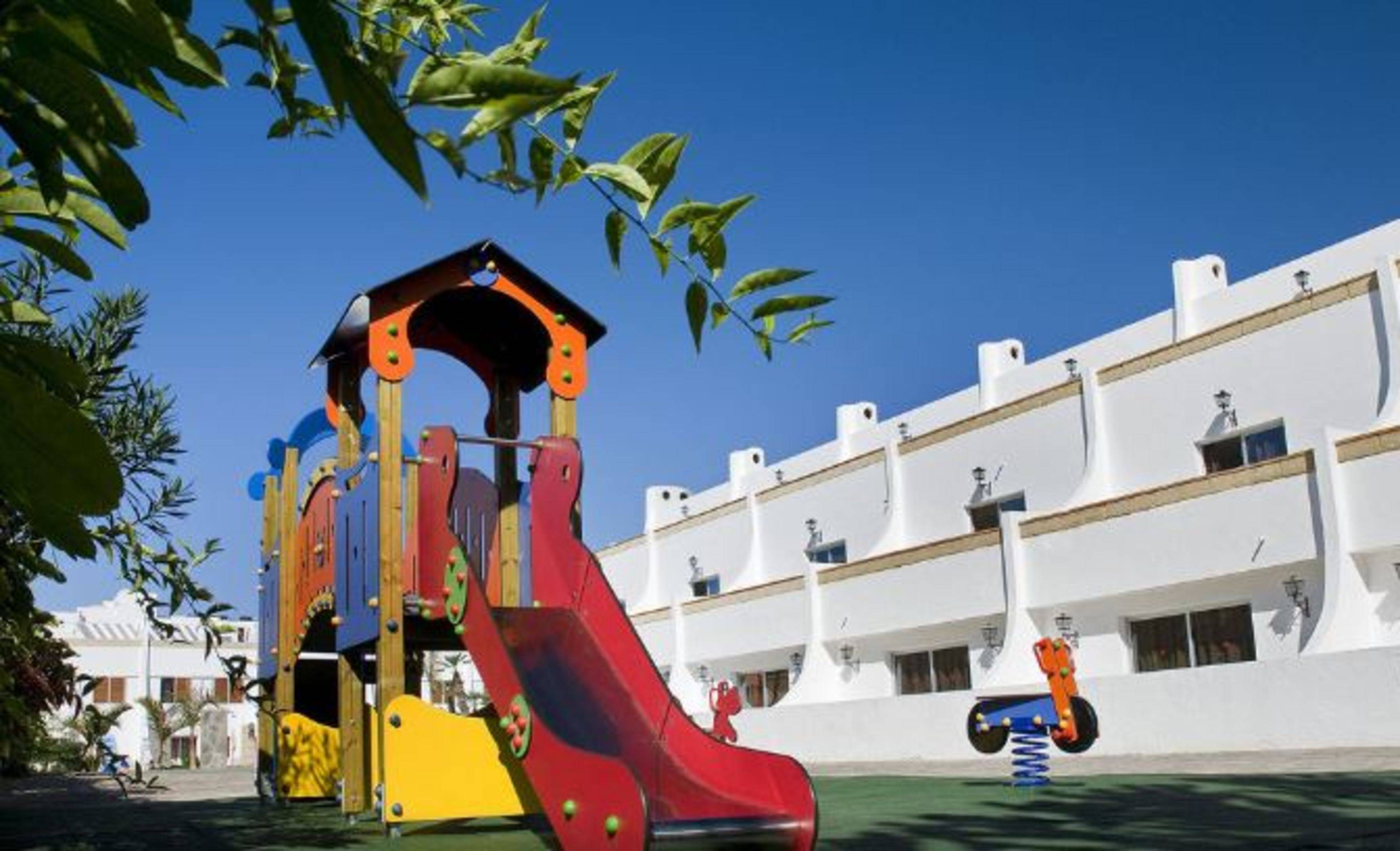Apartamentos Pirámides 2
