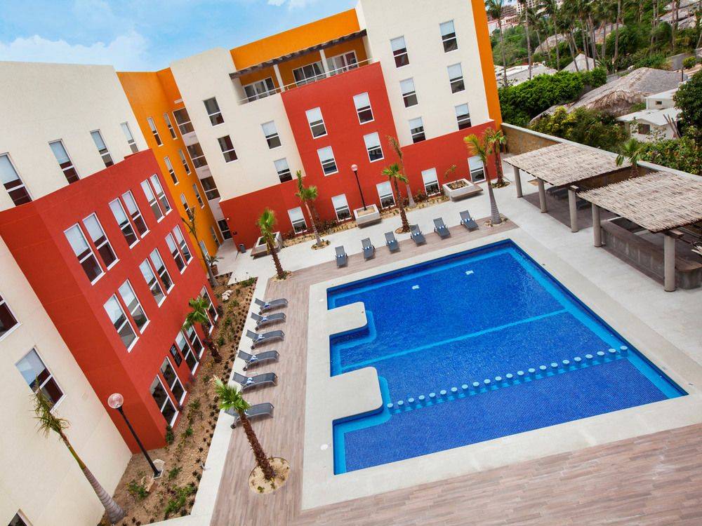 City Express Suites by Marriott Cabo San Lucas 1