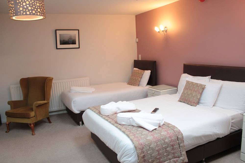 The Blue Boar - Historic Country Inn near Stratford-upon-Avon 2