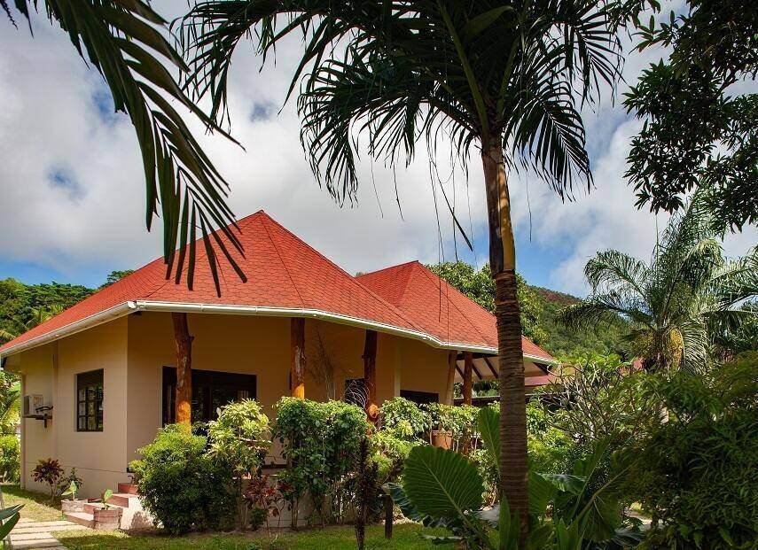 Les Lauriers Eco Hotel 1